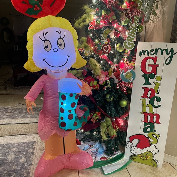 The grinch Cindy lou who airblown inflatable 5 feet - Picture 14 of 17